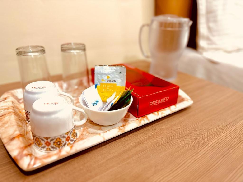 Sunlight Residency Hotel Ченай Екстериор снимка